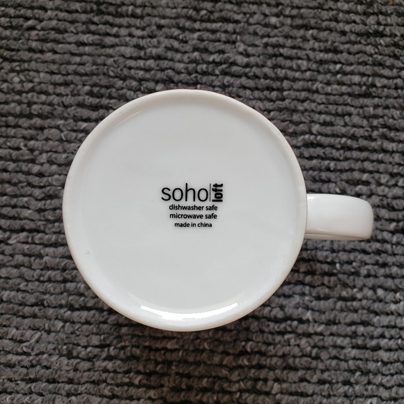 KEEP CALM and LOVE ON by Soho loft Mug with funny message Like New - Picture 6 of 7